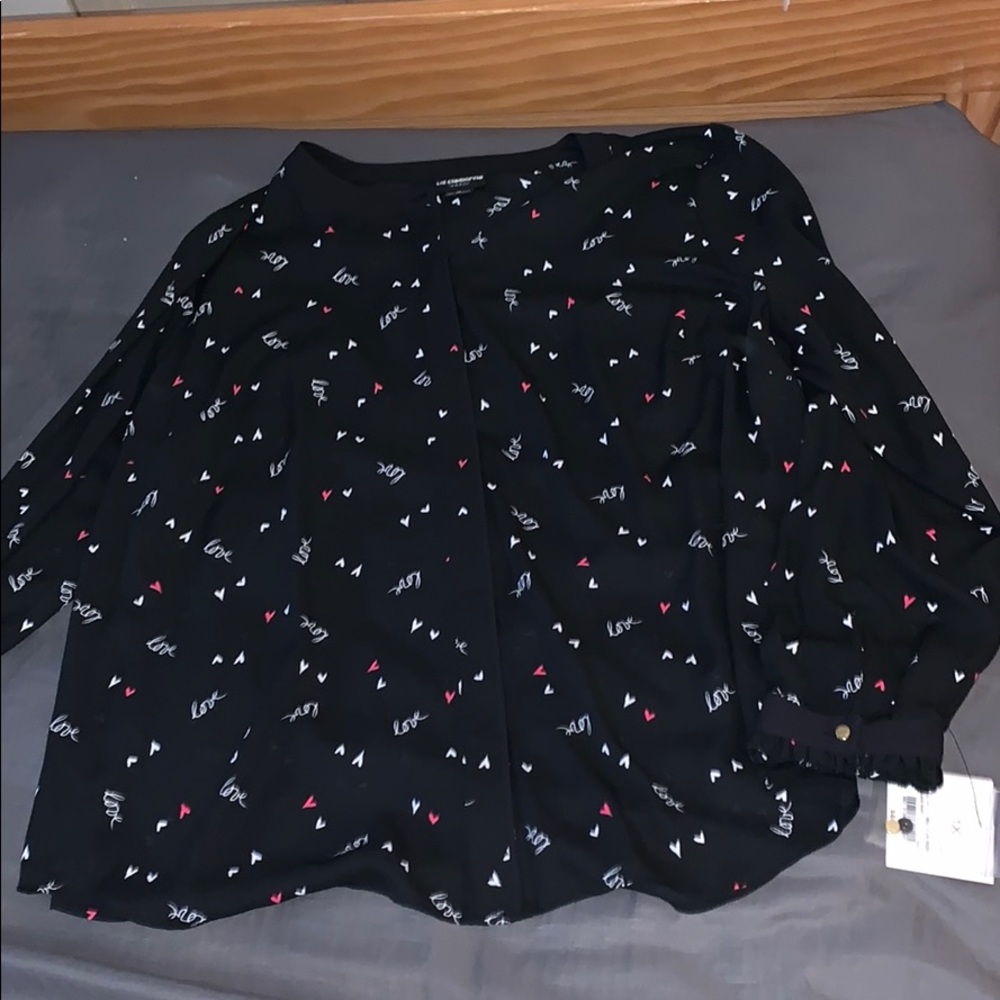Black blouse size 1X with hearts and love